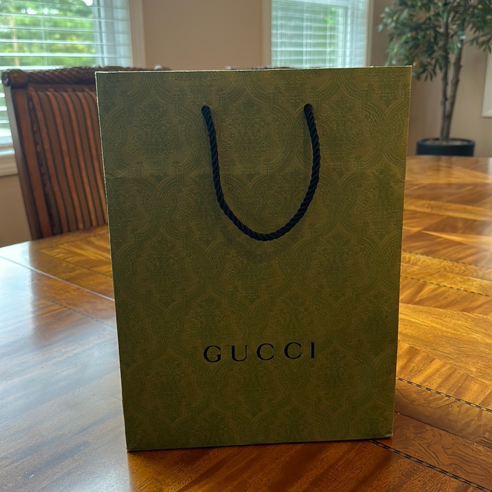 ORIGINAL Medium Size Gucci Bag Authentic REAL